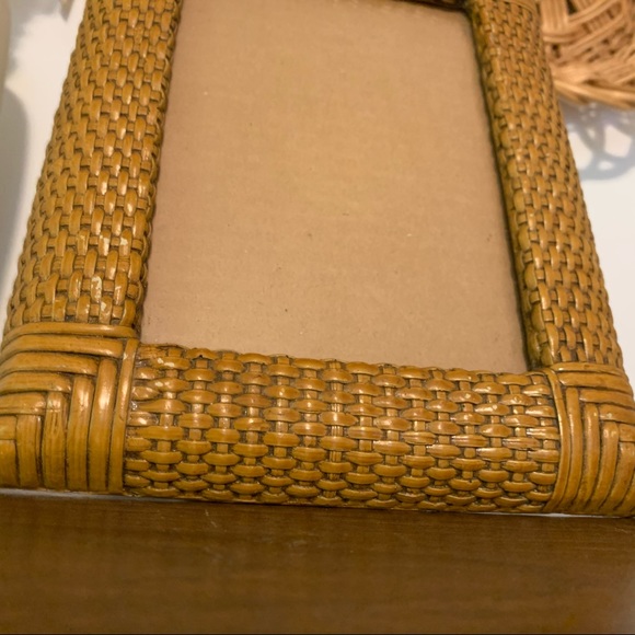 Vintage 1976 Wicker Rattan 7” x 9” Boho Cane Frame - Picture 5 of 9